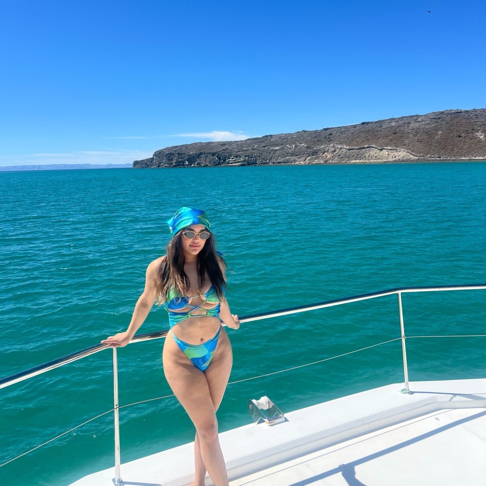 Vibrant Blue and Green Women's Swim Set